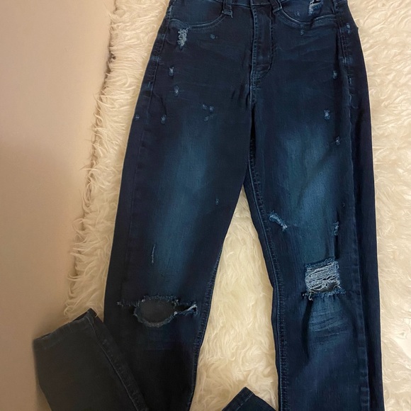 Fashion nova size 1 skinny ripped jeans - Picture 1 of 6